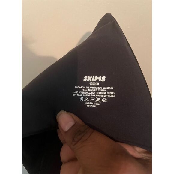 SKIMS Underwire T-Shirt Bra Dark Gray 42DDDD Full-Support Adjustable Straps NWT - Picture 6 of 6